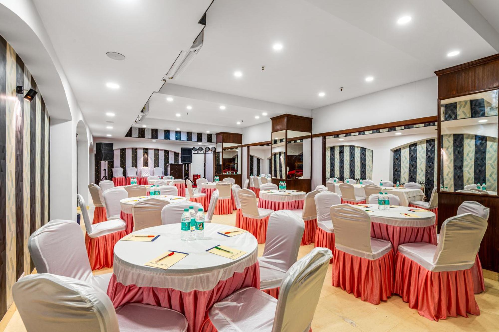 Hotel Nice Palace Delhi  Luaran gambar