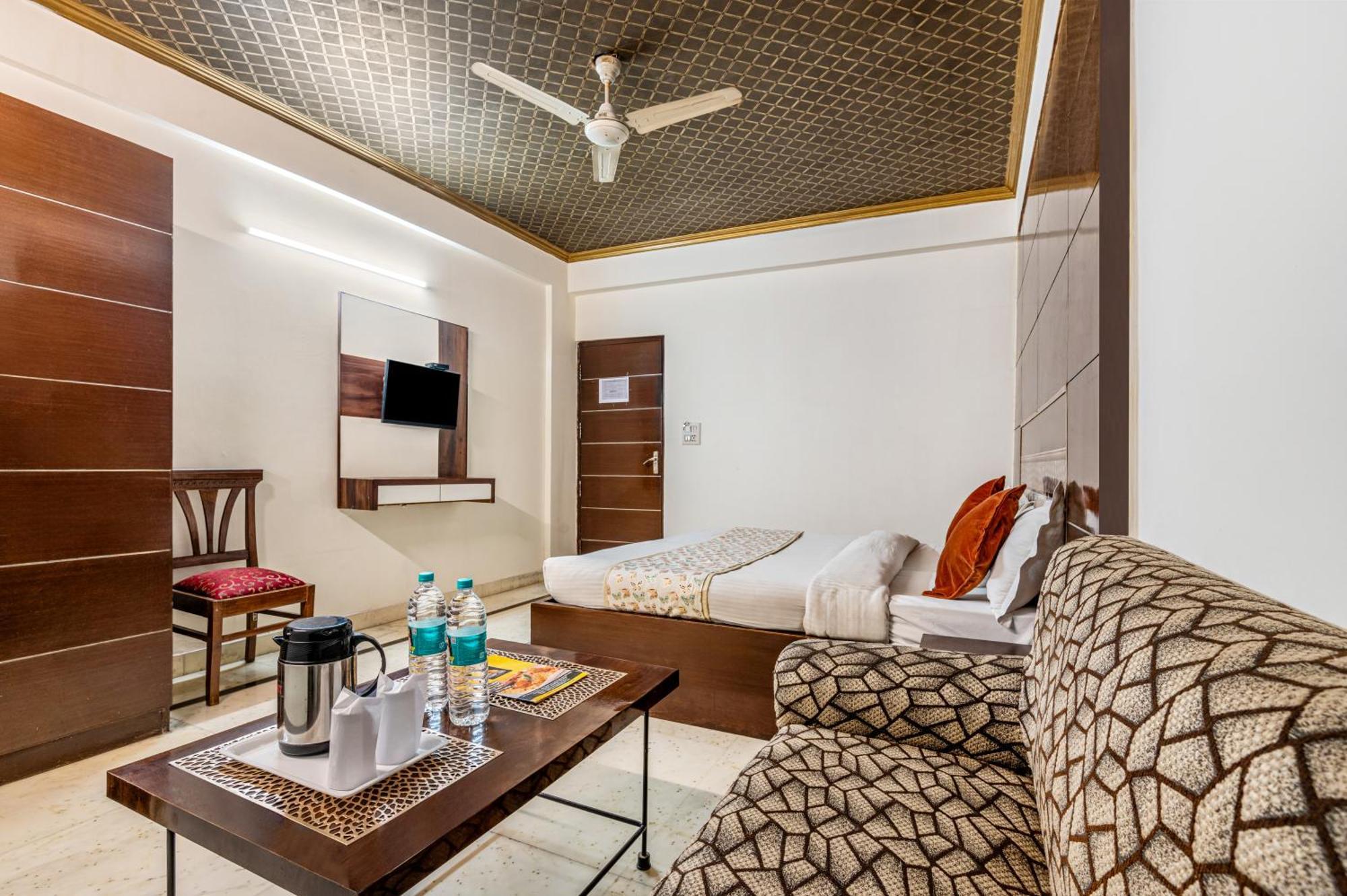 Hotel Nice Palace Delhi  Luaran gambar